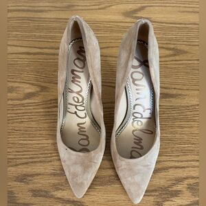 Sam Edelman Women's Beige Suede 4 1/2 Inch Heels